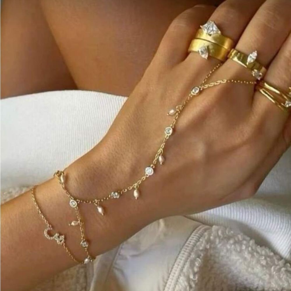 Pearl Hand Chain Bracelet #2017